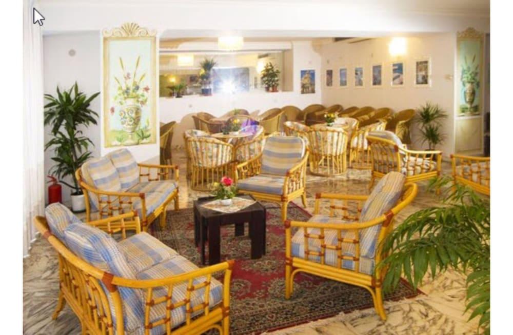 Villa Athena Giardini Naxos Exterior photo